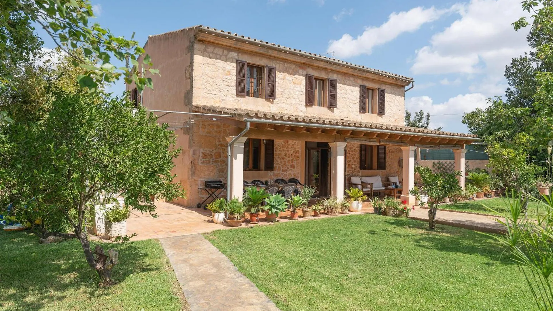 Gina Villa Algaida  Spain